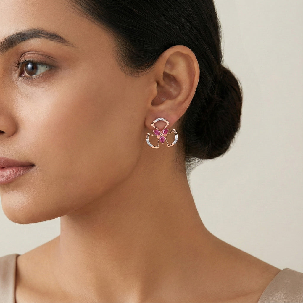 Velora Halo Diamond Pendant Set