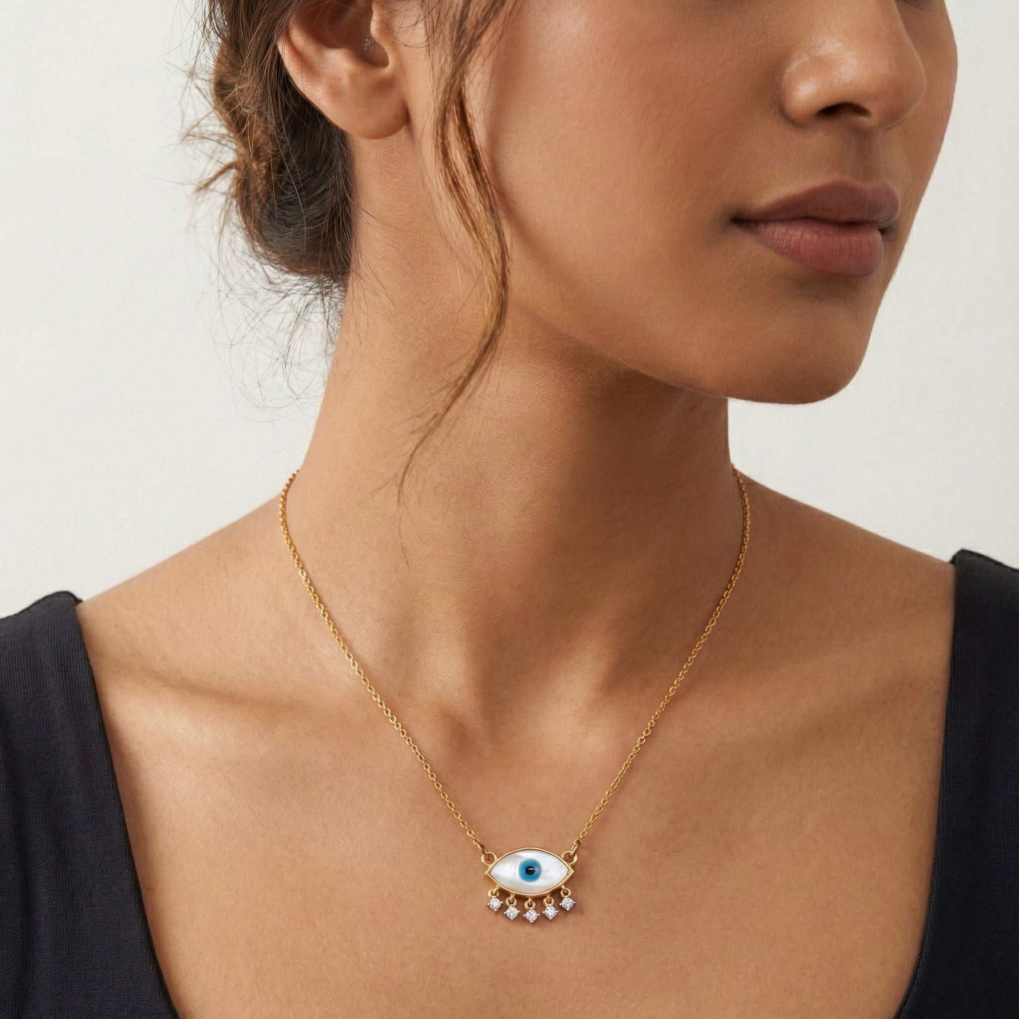 Savera Halo Diamond Pendant