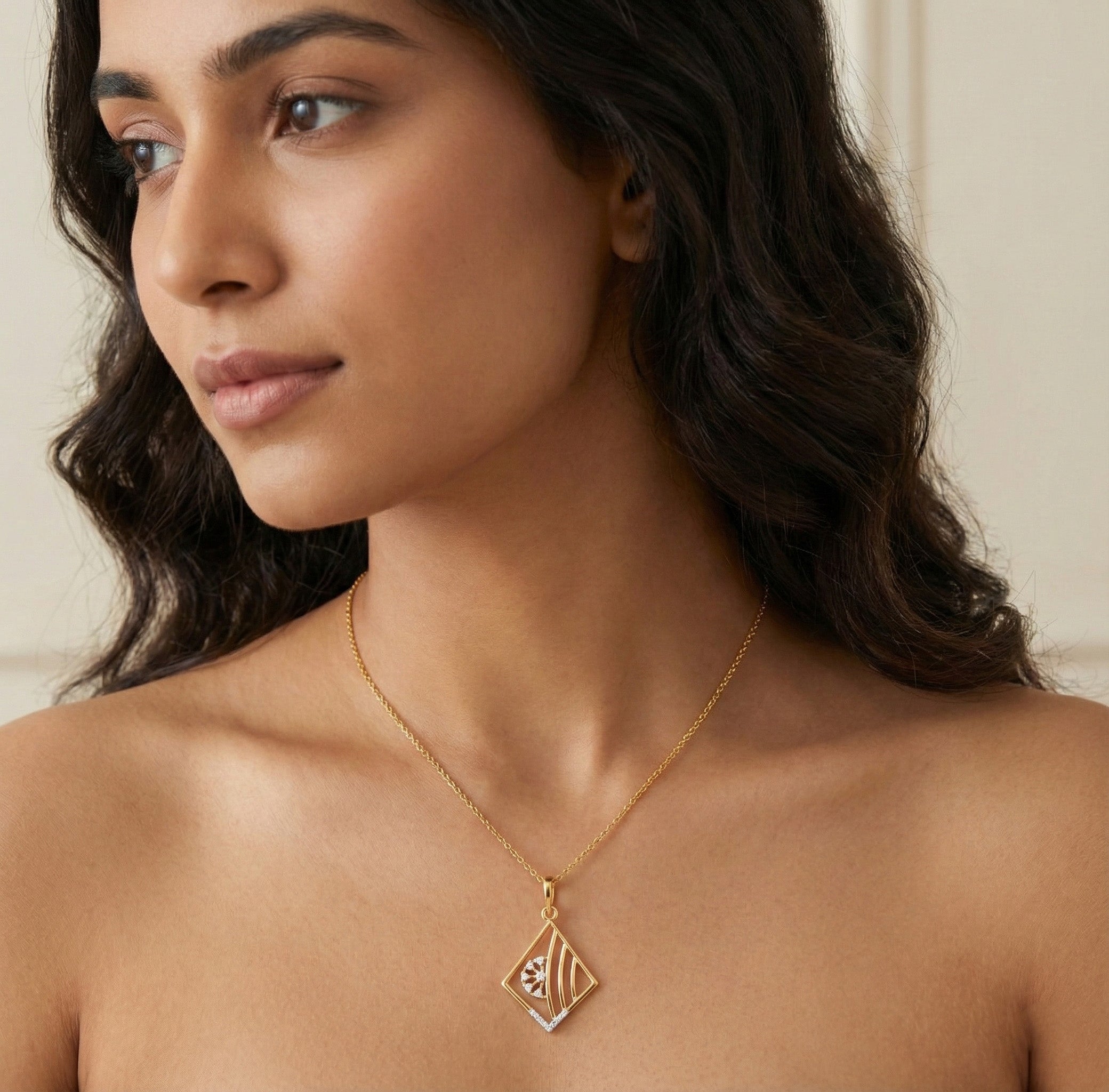 Marielle Halo Diamond Pendant