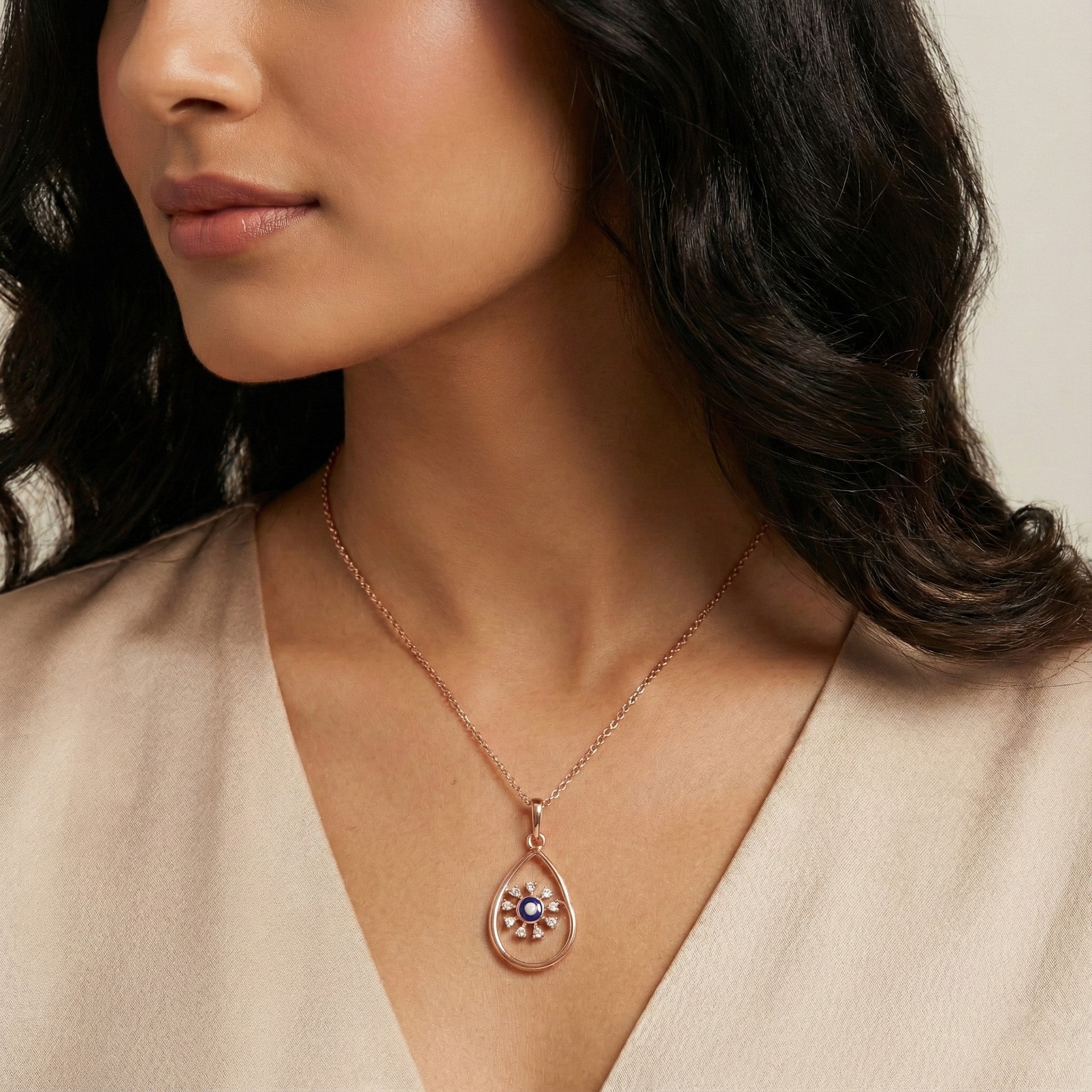 Sereia Halo Diamond Pendant Set