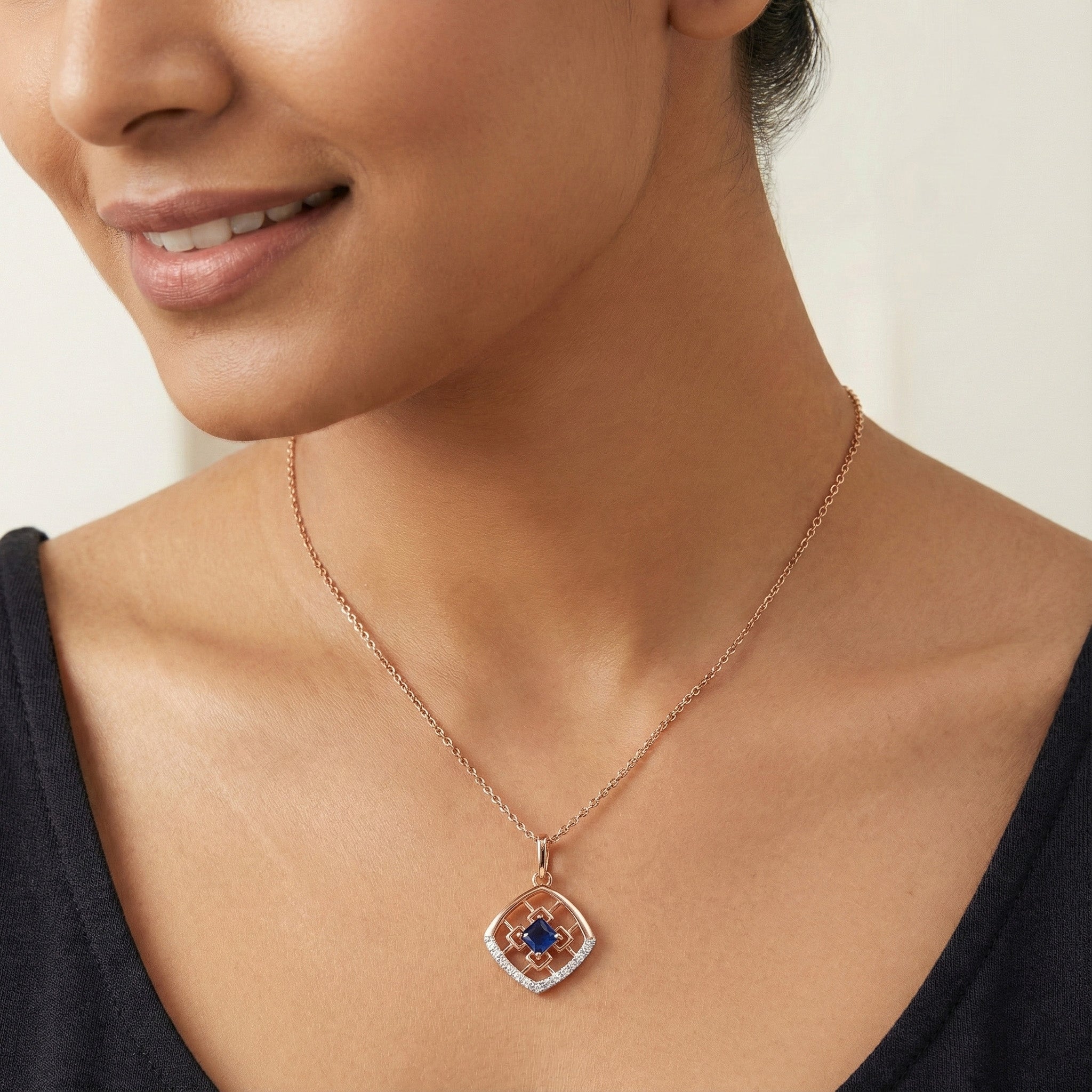 Virelle Halo Diamond Pendant