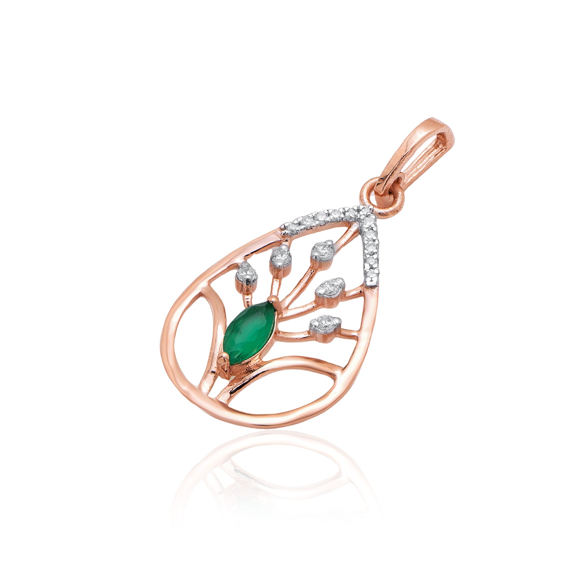 Novelle Halo Diamond Pendant