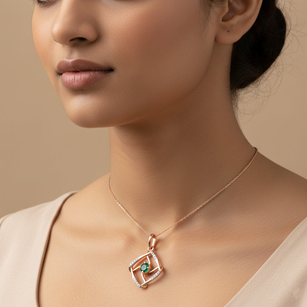 Aveline Gleam Diamond Pendant