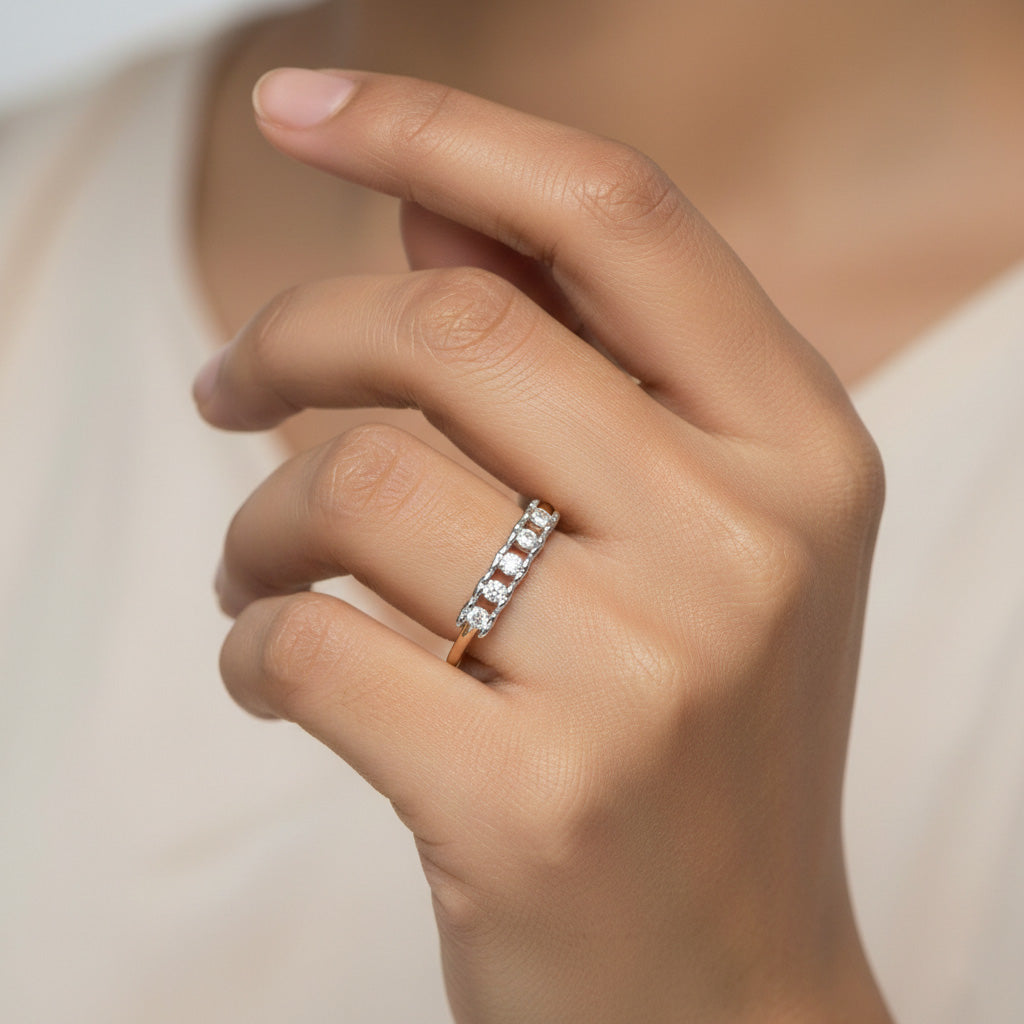 Loressa Gleam Diamond Ring